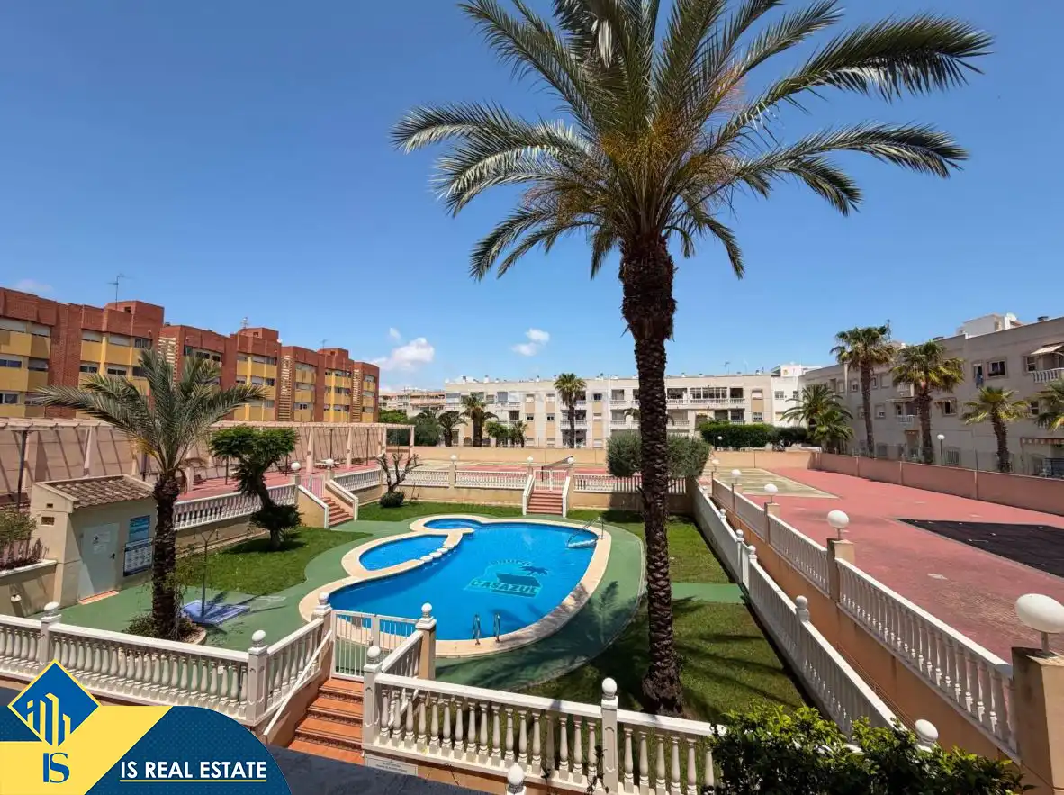Apartament amb piscina en venda a Centro