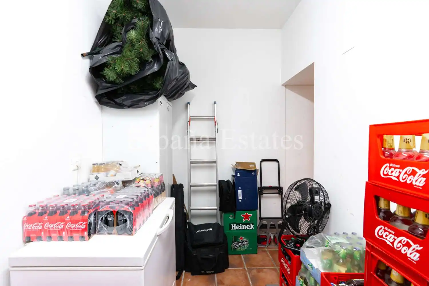 Local en venta en Nerja con Aire acondicionado