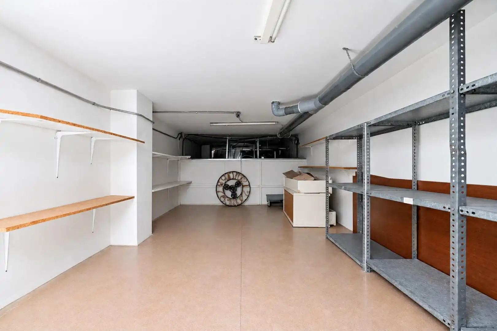Business premises for sale in Calle de la Calzada de Castro, imagen 8