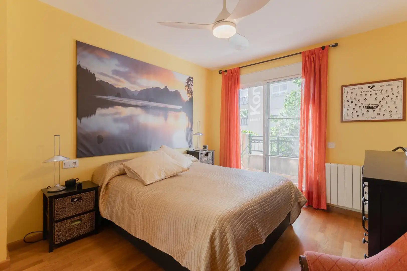 Schlafzimmer von Einfamilien-Reihenhaus zum Verkauf in Benicasim / Benicàssim mit Heizung, Privatgarten und Terrasse
