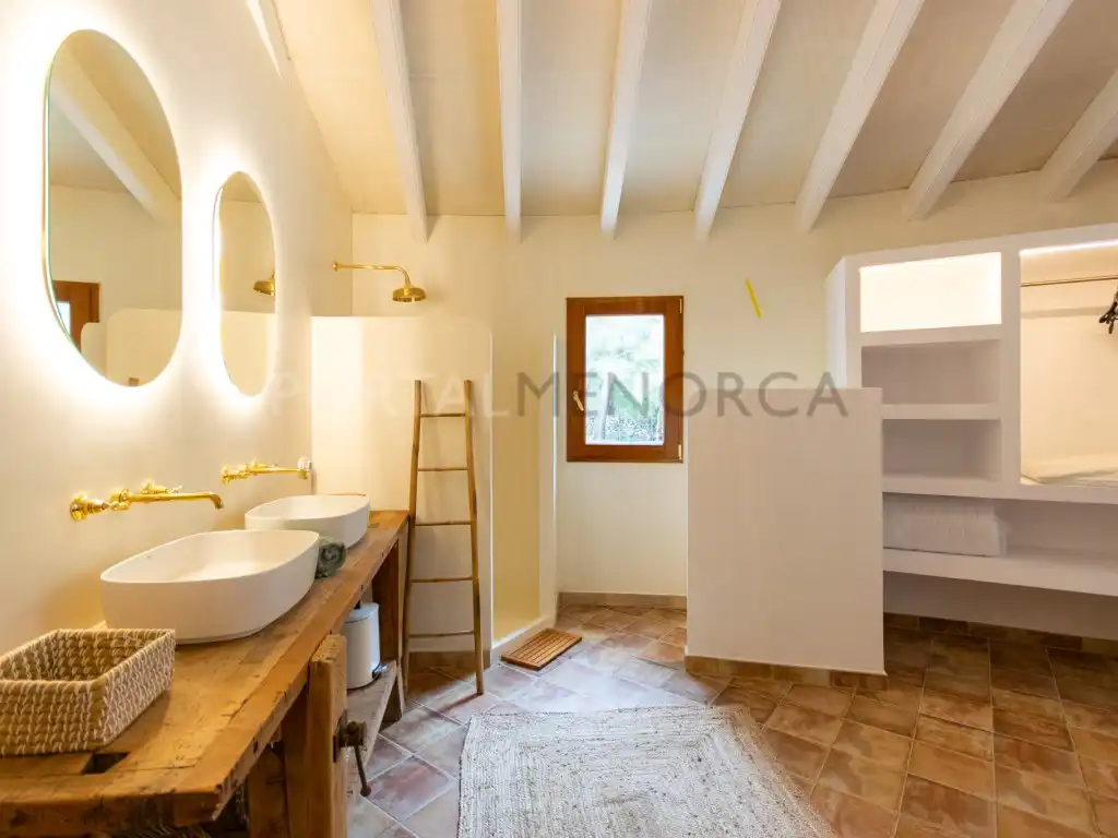 Baño de Finca rústica en venta en Ferreries con Piscina