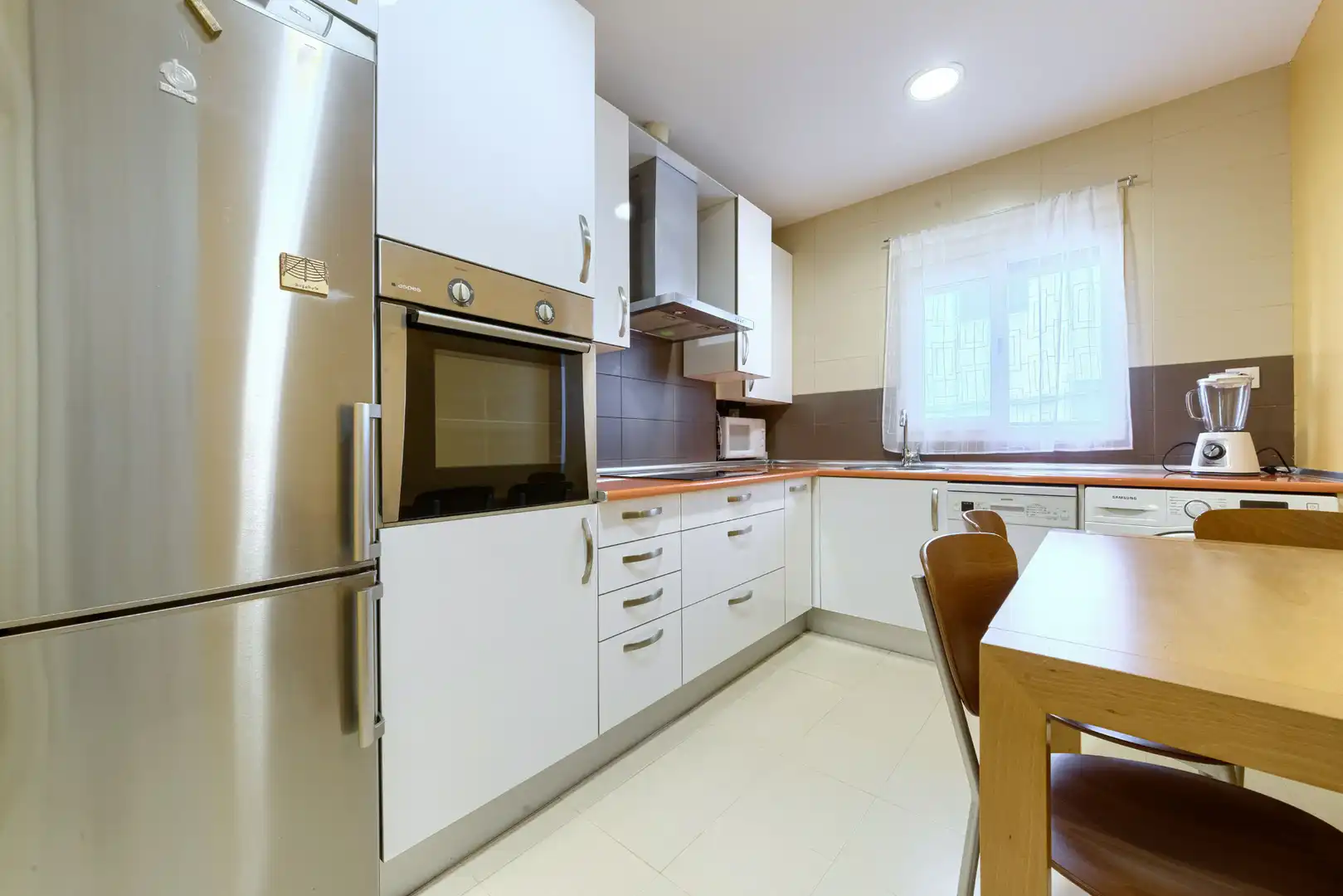 Cocina de Piso de alquiler en Bilbao  con Calefacción, Amueblado y Horno