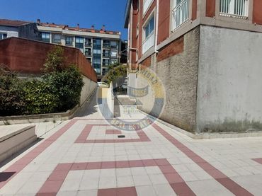 Bajo en venta en Calle JOSE FRANCO MONTES
