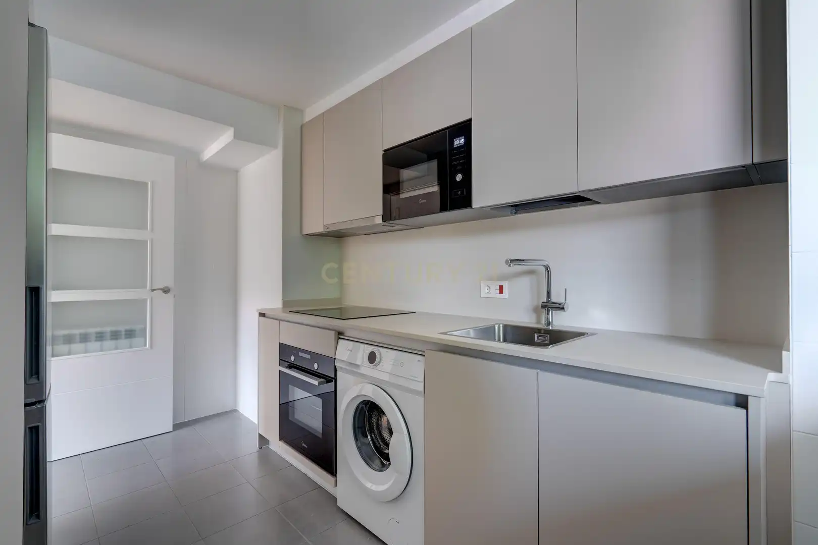 Kitchen of Flat for sale in Irun 