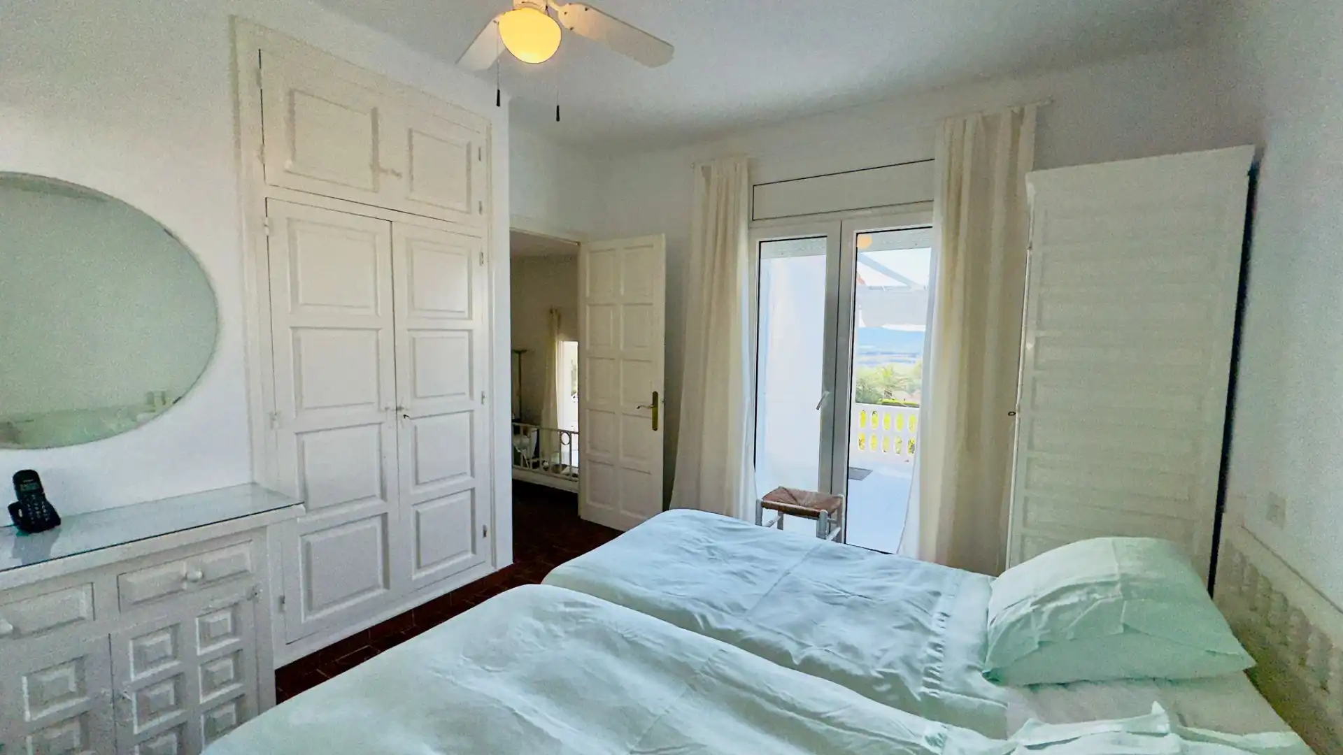 Habitación de Casa o chalet en venta en L'Estartit con Aire acondicionado, Calefacción y Jardín privado