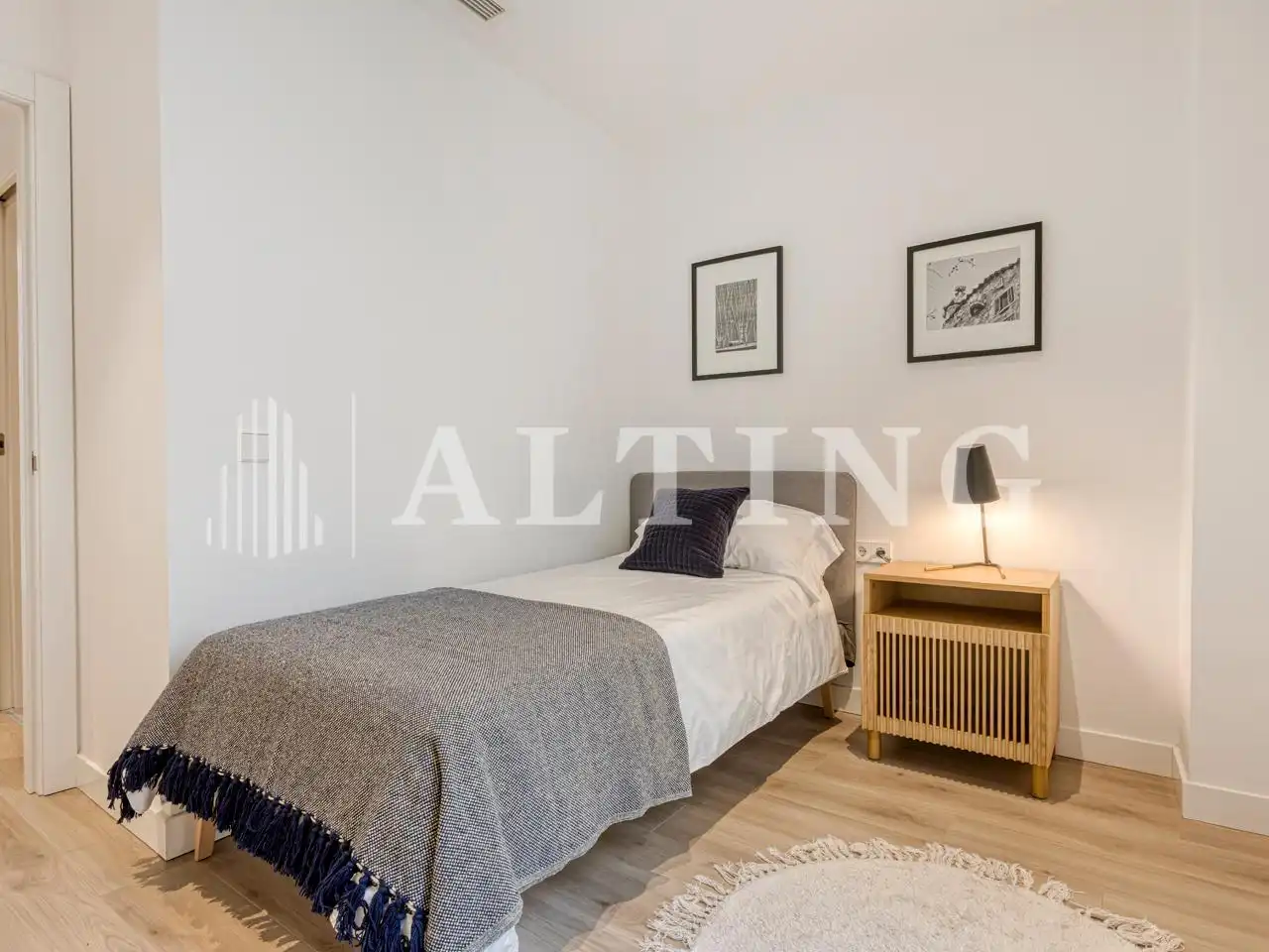 Bedroom of Flat for sale in Barcelona  with Heating, Parquet flooring and Terrace