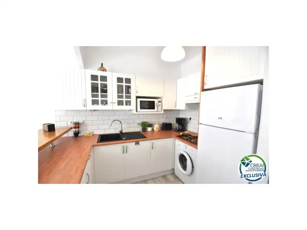Piso en venta en Calle De Miguel De Cervantes 25, imagen 2