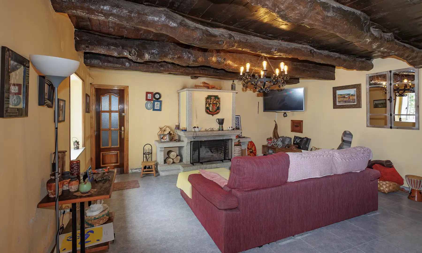 Sala de estar de Finca rústica en venta en Begonte