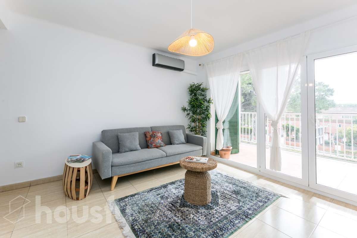 Wohnzimmer von Wohnung zum Verkauf in Castelldefels mit Klimaanlage und Abstellraum