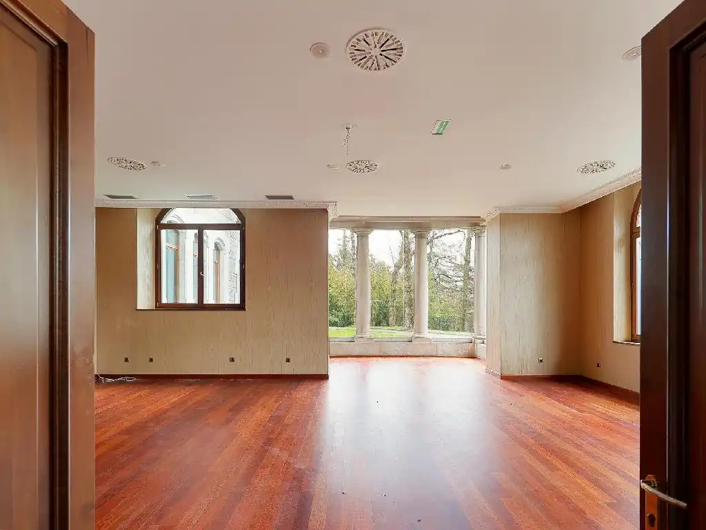 Edificio en venta en Oviedo 