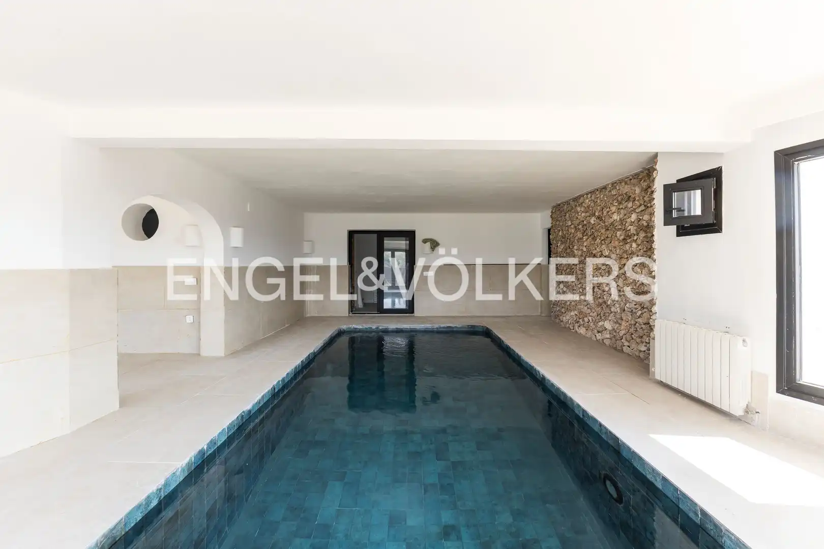 Swimming pool of Houses for rent in Ciudalcampo  with Air Conditioner, Heating and Private garden