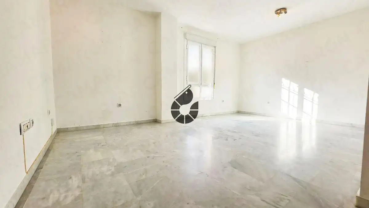 Sala d'estar de Planta baixa en venda en Coria del Río amb Aire condicionat i Piscina comunitària