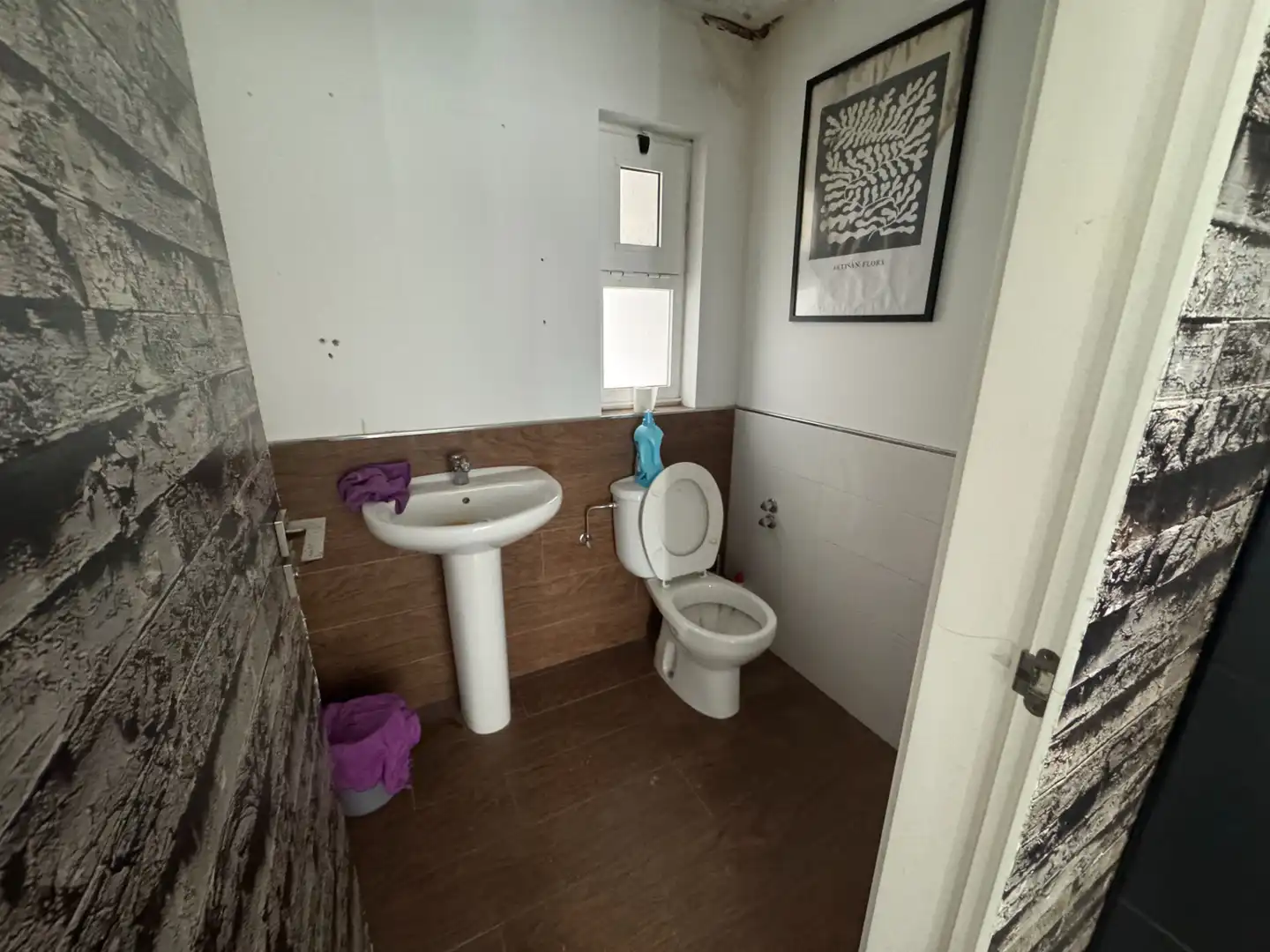 Badezimmer von Fabrikhallen zur Miete in Ribadumia