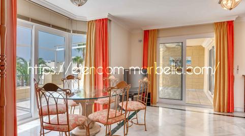 Foto 3 de Dúplex en venda a Conjunto White Pearl Beach, Romana Playa, Marbella