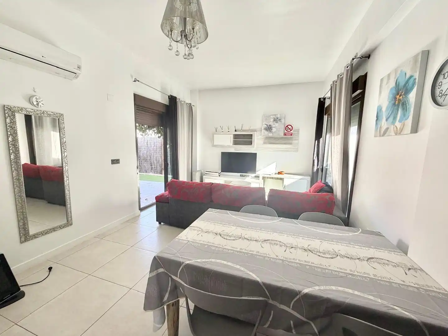 Sala de estar de Casa o chalet de alquiler en Orihuela con Aire acondicionado, Calefacción y Jardín privado