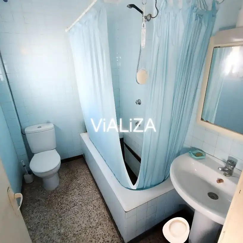 Business premises for sale in Casc Urbà, imagen 5
