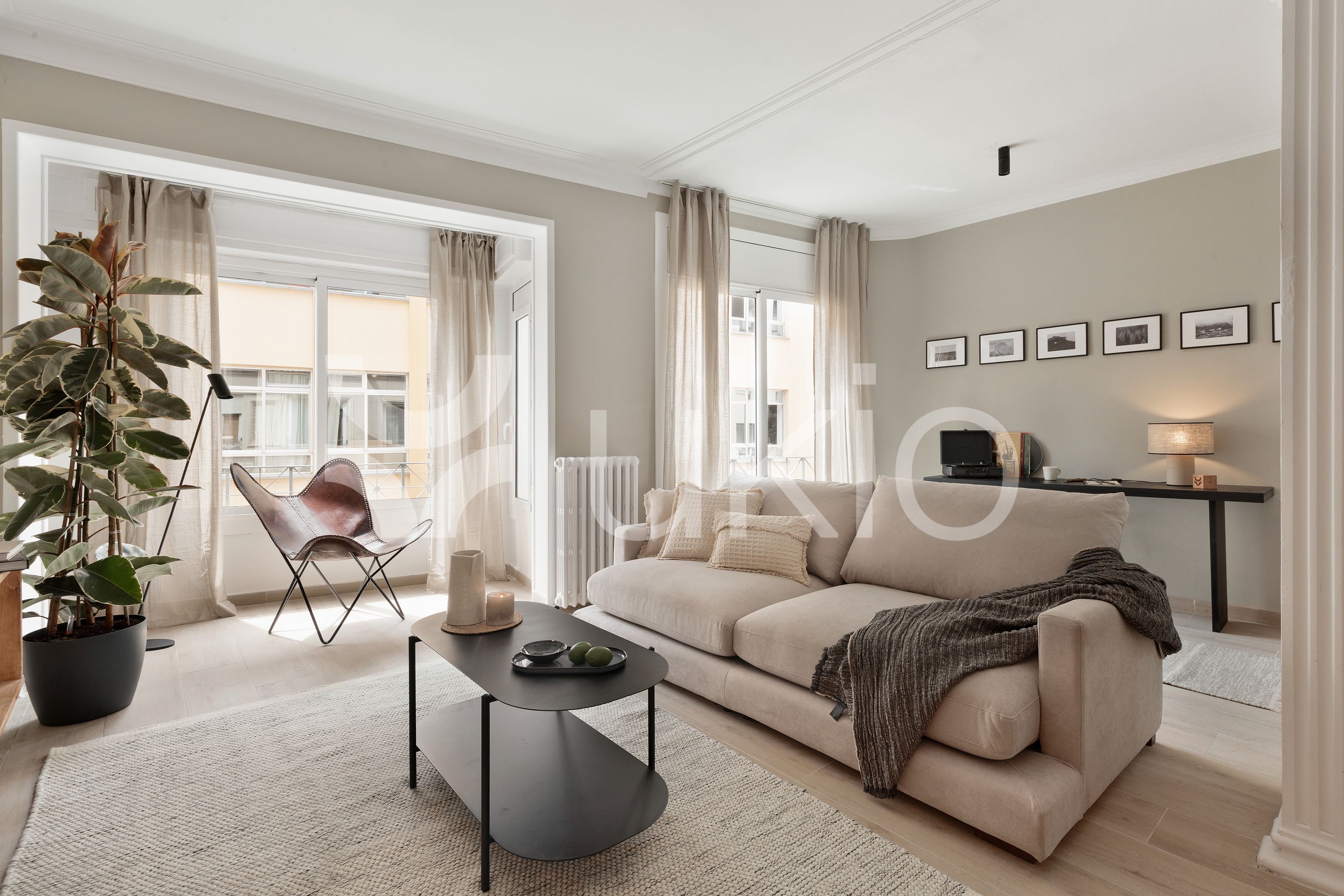 Living room of Apartment to rent in  Barcelona Capital  with Heating, Furnished and Oven