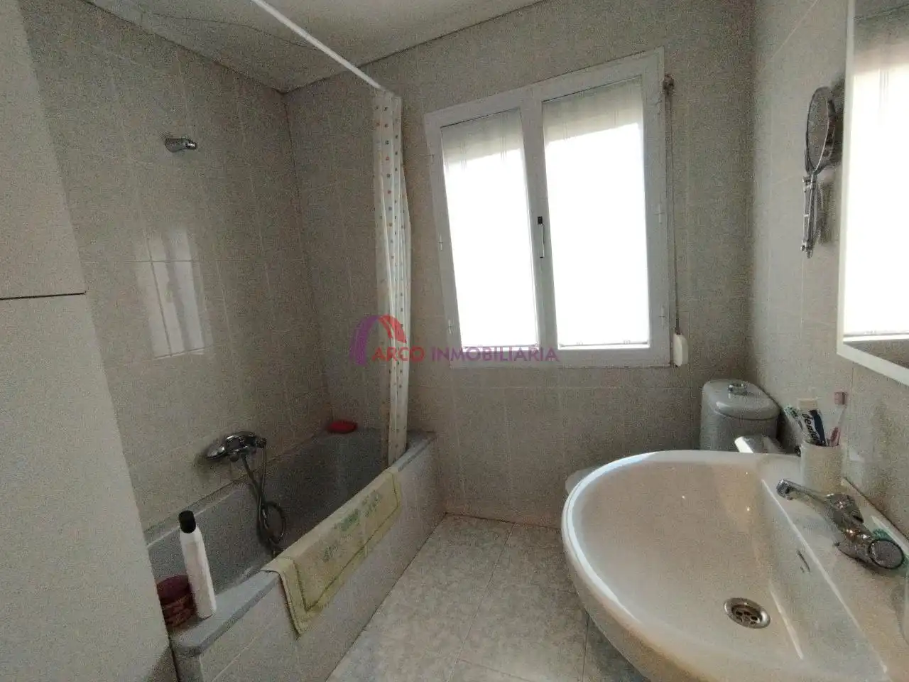 Bany de Pis en venda en Burgos amb Calefacció i Parquet