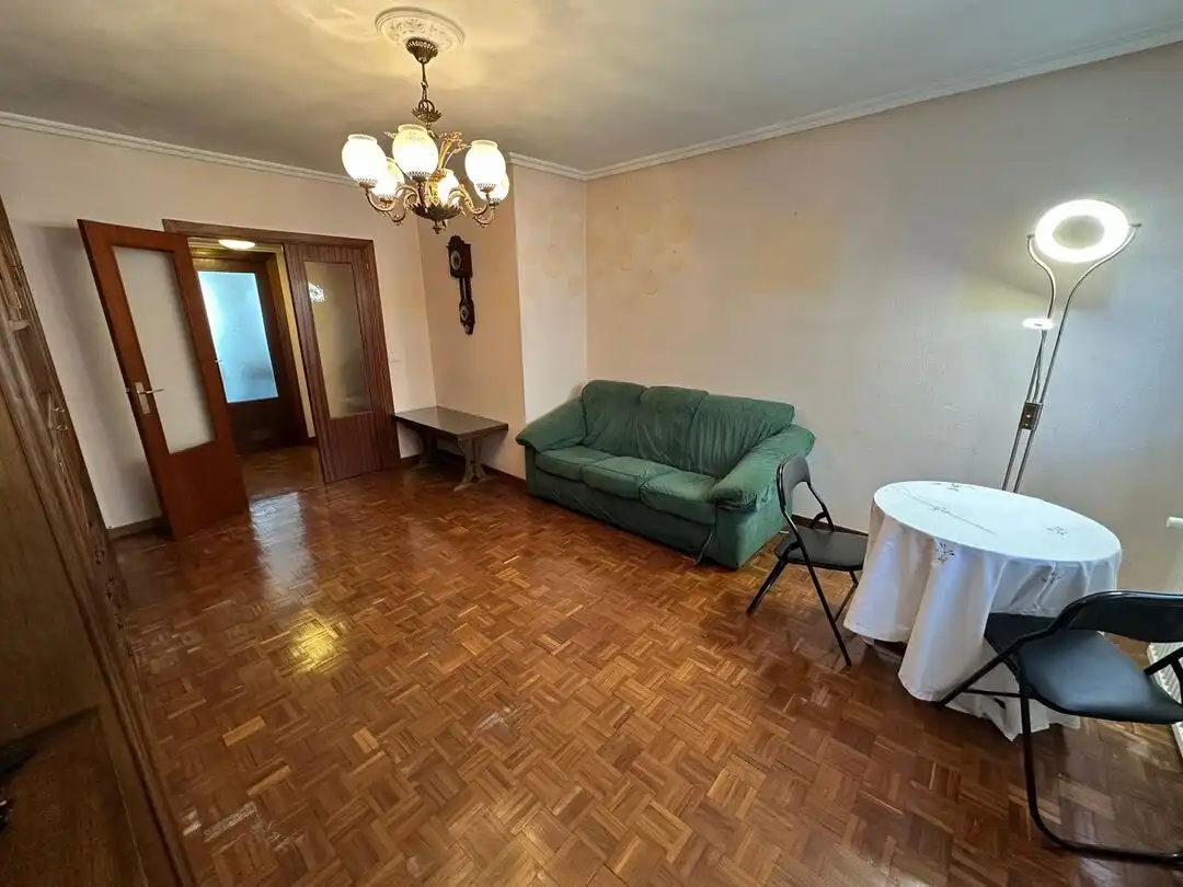 Sala d'estar de Pis en venda en Vitoria - Gasteiz amb Calefacció, Terrassa i Traster