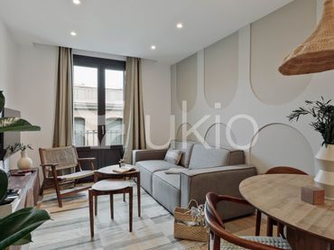 Appartement compact avec balcon à louer à Carrer de les Jonqueres