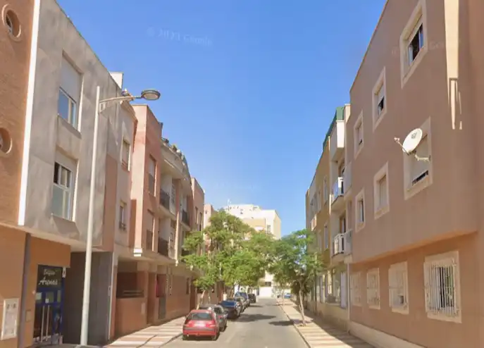 Vista exterior de Piso en venta en Roquetas de Mar con Terraza