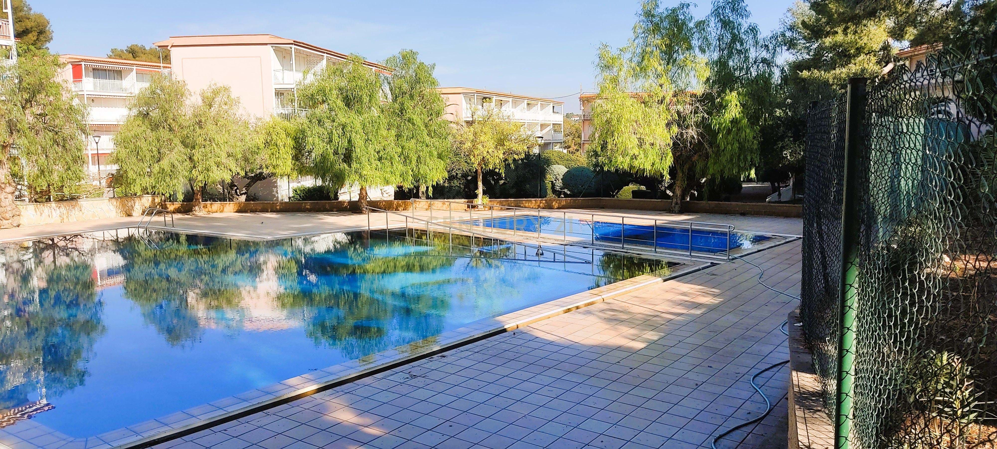 Swimming pool of Flat to rent in  Tarragona Capital  with Air Conditioner, Terrace and Furnished