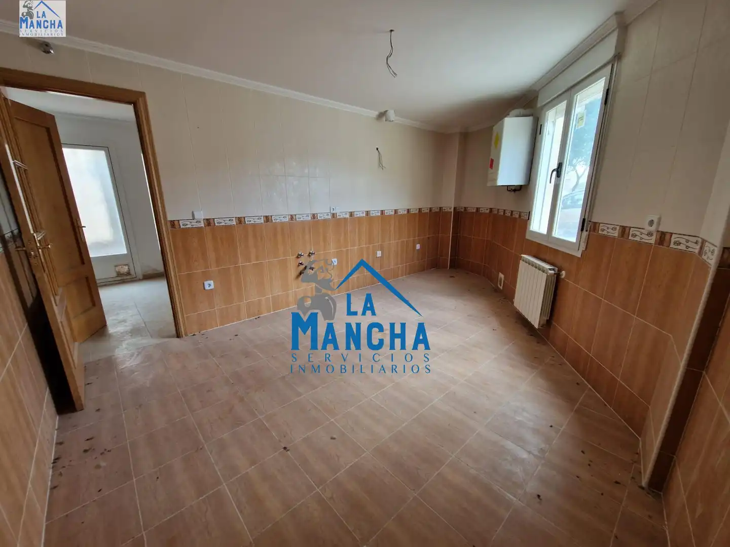 Casa adosada en venta en ROMMEL FERNANDEZ, Pedanías - Extrarradio