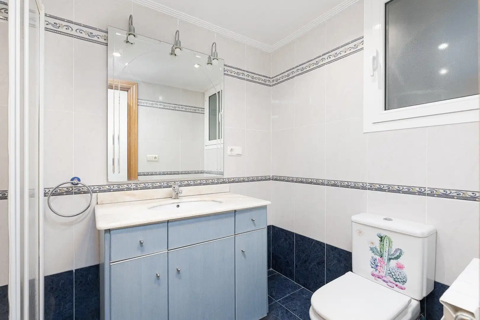 Baño de Piso en venta en Hernani con Calefacción y Balcón