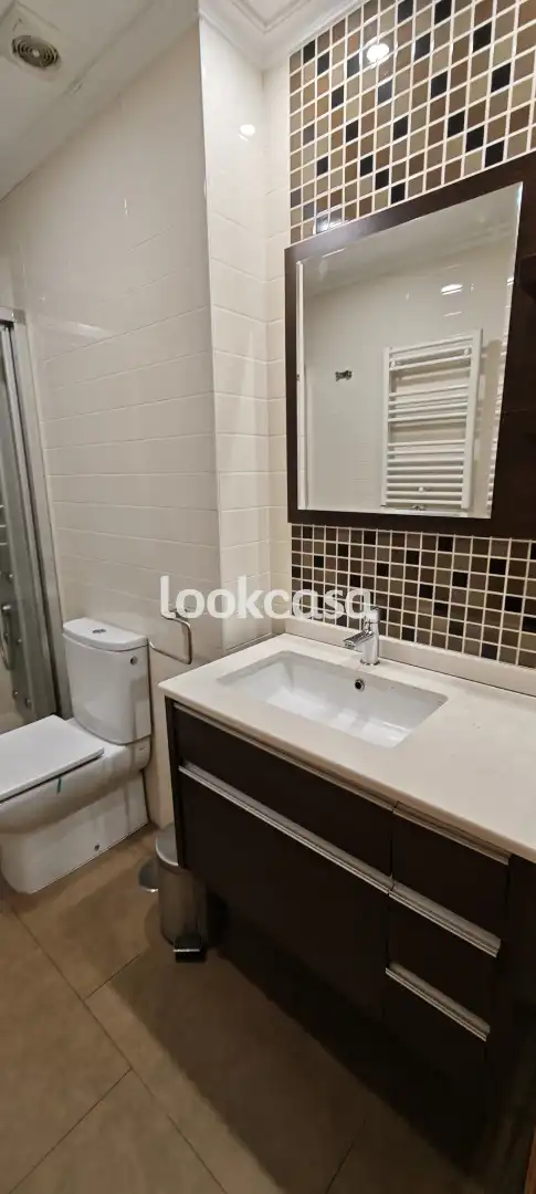 Bathroom of Flat for sale in Sanxenxo  with Heating, Parquet flooring and Terrace