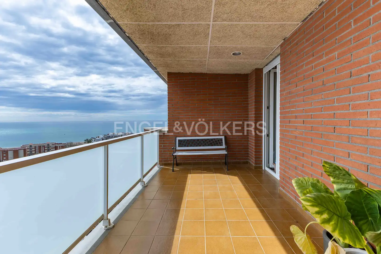 Terrasse von Maisonette zum Verkauf in Sitges mit Klimaanlage, Heizung und Terrasse