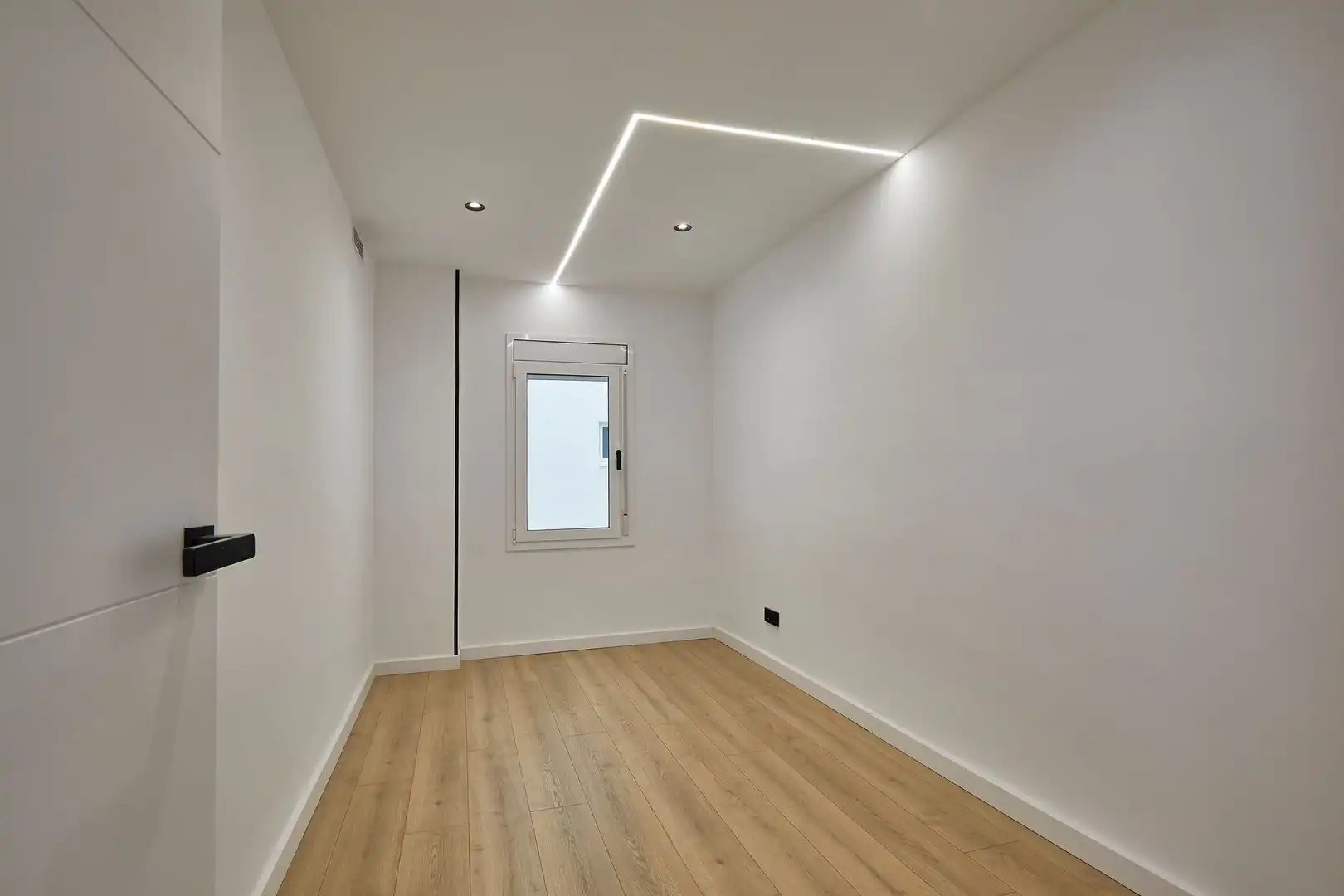 Wohnung zum Verkauf in Malgrat de Mar mit Klimaanlage, Heizung und Parkett