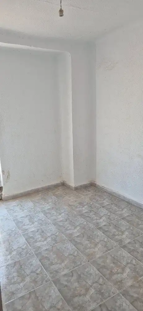 Piso en venta en Albacete con Balcón