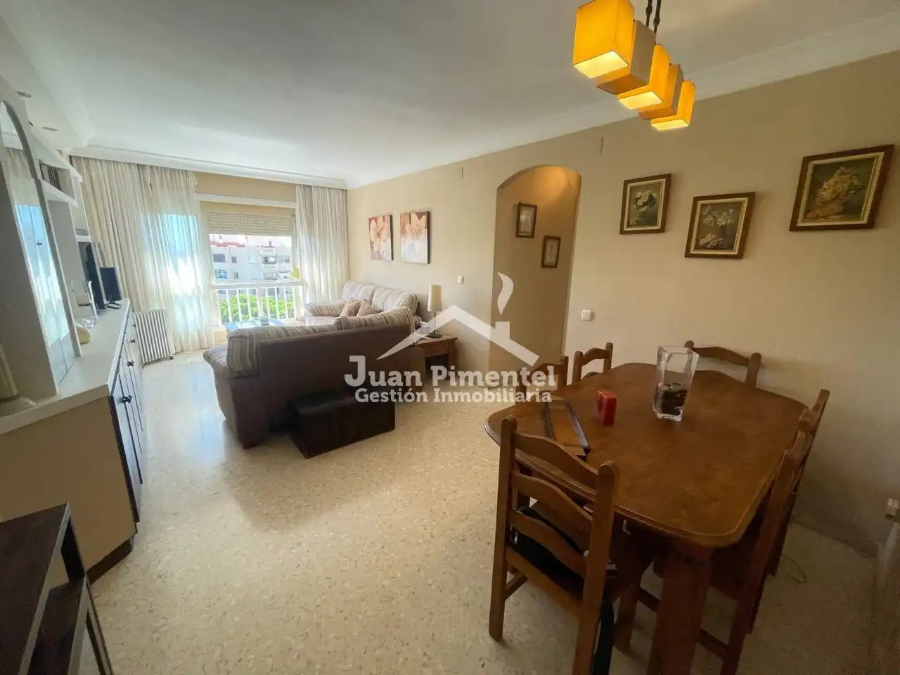 Vista exterior de Piso en venta en Estepona con Trastero, Amueblado y Balcón