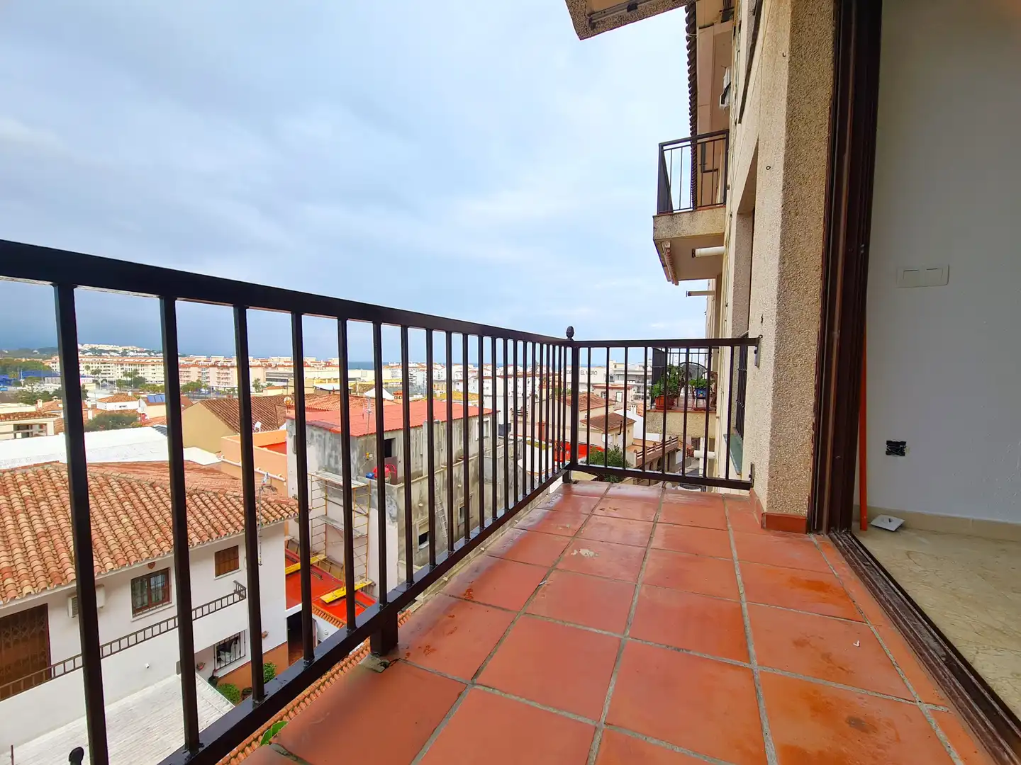 Apartament amb piscina en venda a Manilva Pueblo, imagen 2