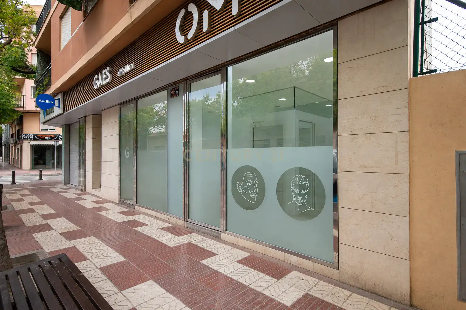 Locale commerciale in affitto a Avinguda de la Llibertat, 58, San Vicente del Raspeig, Spain