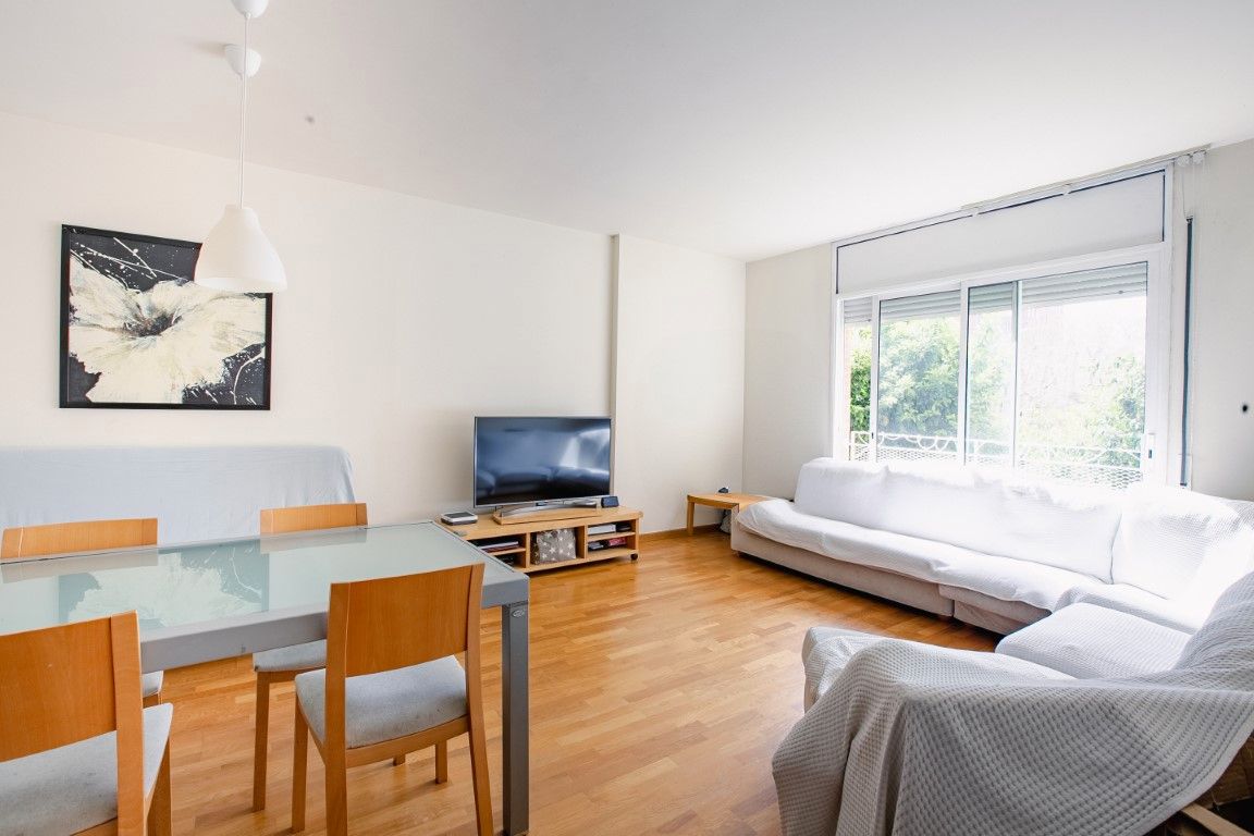 Sala d'estar de Pis en venda en  Barcelona Capital amb Aire condicionat, Calefacció i Parquet