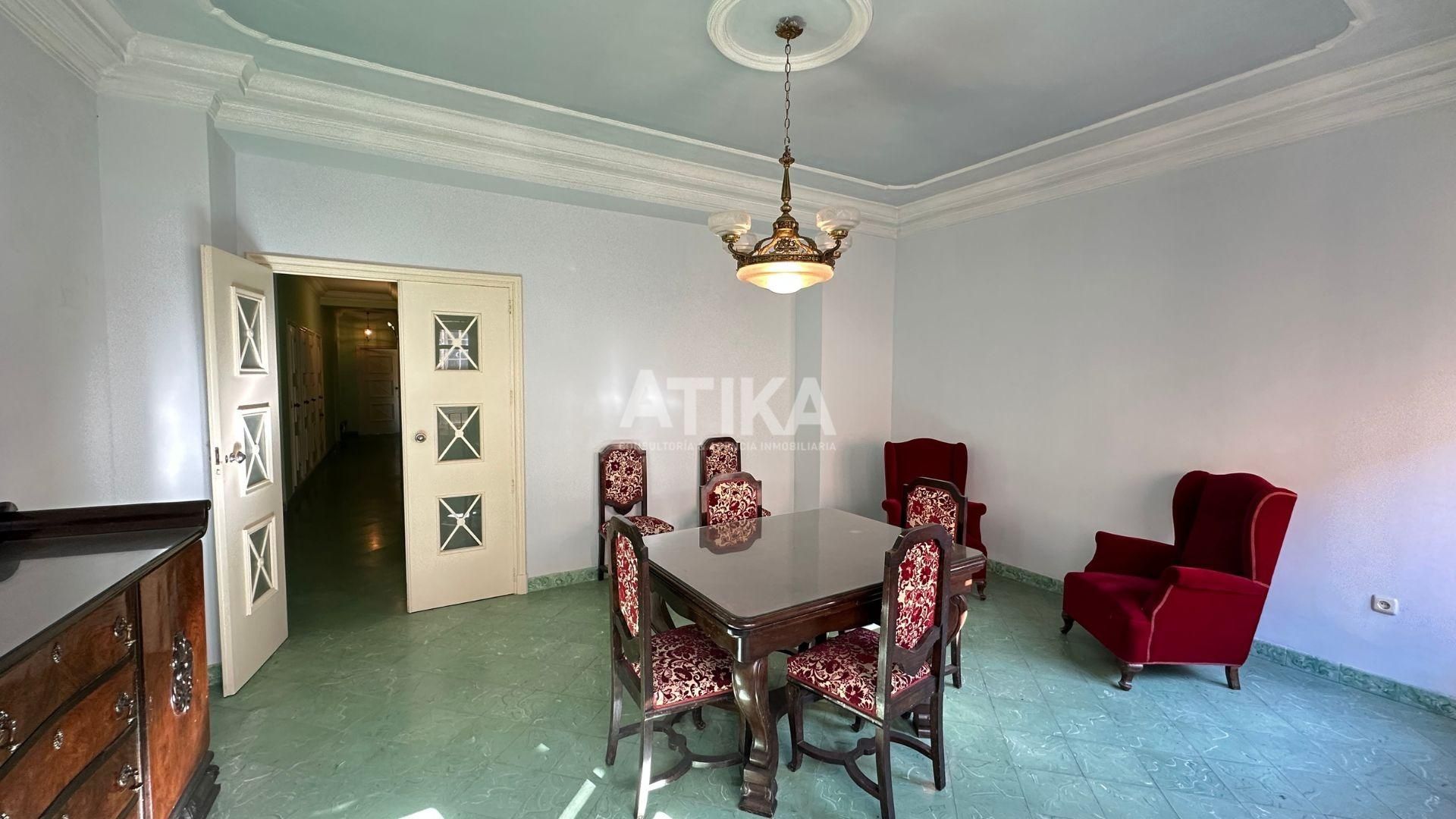 Comedor de Piso en venta en Ontinyent con Calefacción, Trastero y Balcón