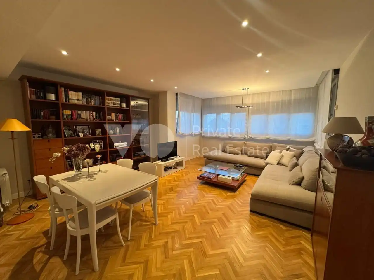 Duplex avec piscine à vendre à Sector B, imagen 3