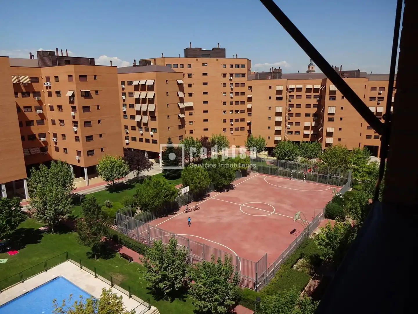 Vista exterior de Piso en venta en Madrid con Aire acondicionado, Calefacción y Jardín privado