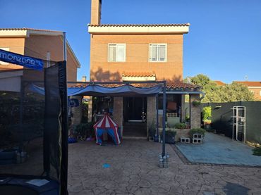 Detached house with garden for sale in Pioz