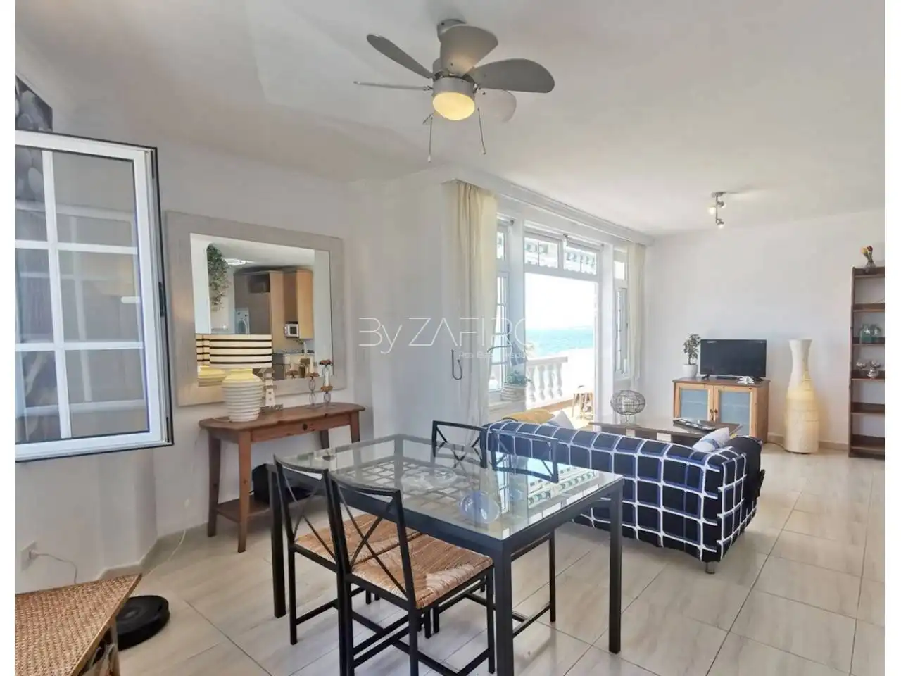Sala d'estar de Apartament de lloguer en Candelaria amb Terrassa, Moblat i Piscina comunitària