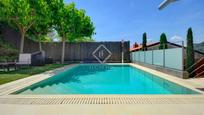 Piscina de Casa o xalet en venda en Sant Just Desvern amb Aire condicionat, Calefacció i Jardí privat