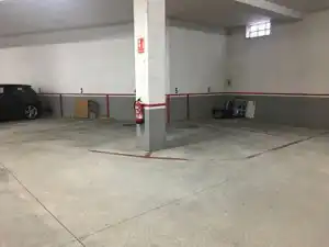 Garaje de alquiler en Rúa Baiona, Alto del Castaño