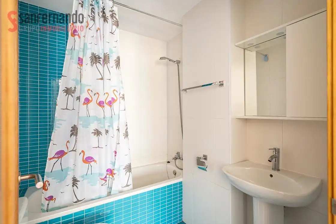 Baño de Casa adosada en venta en Miengo con Calefacción, Jardín privado y Terraza