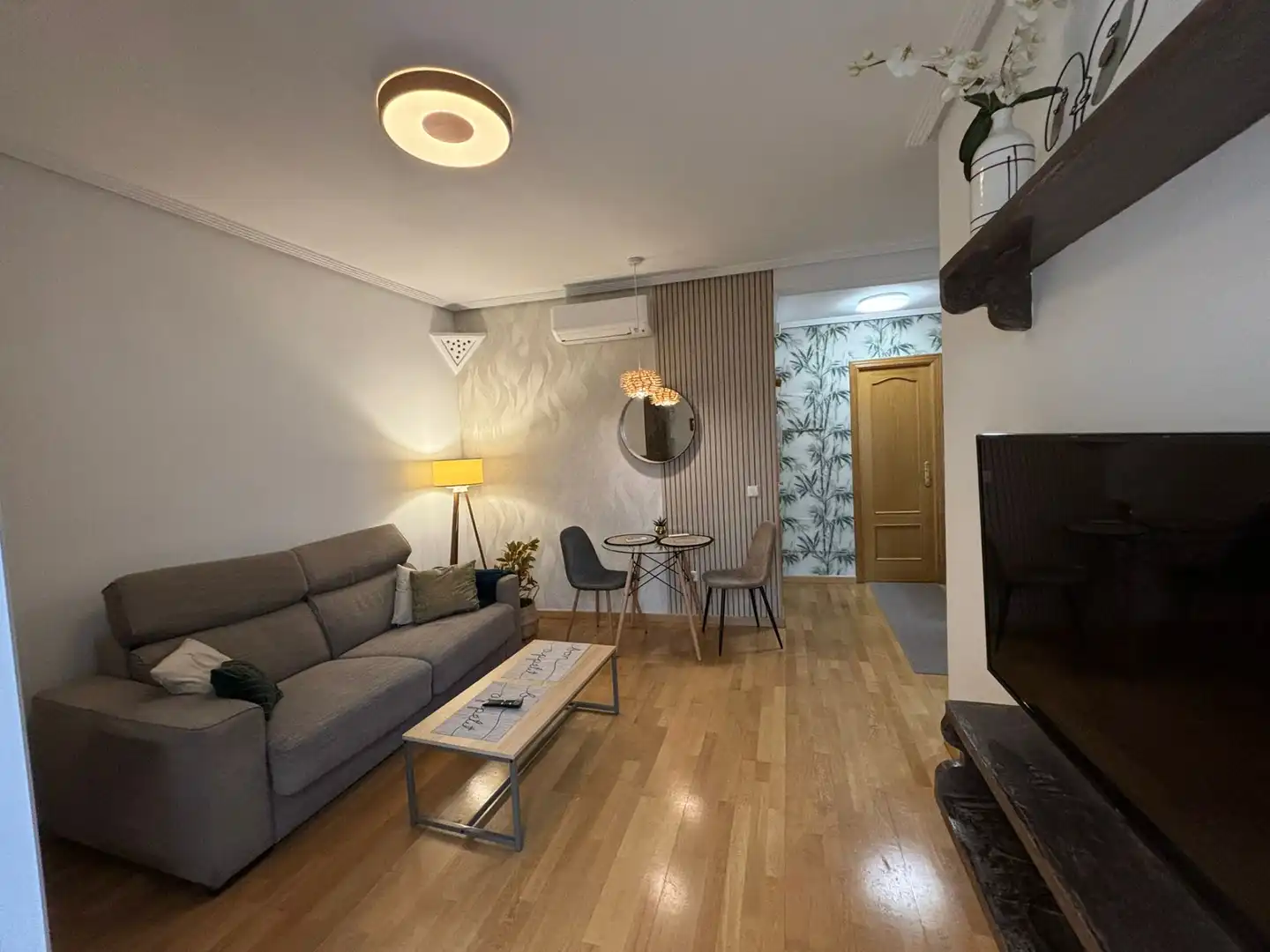 Living room of Apartments for rent in Madrid  with Air Conditioner, Heating and Terrace