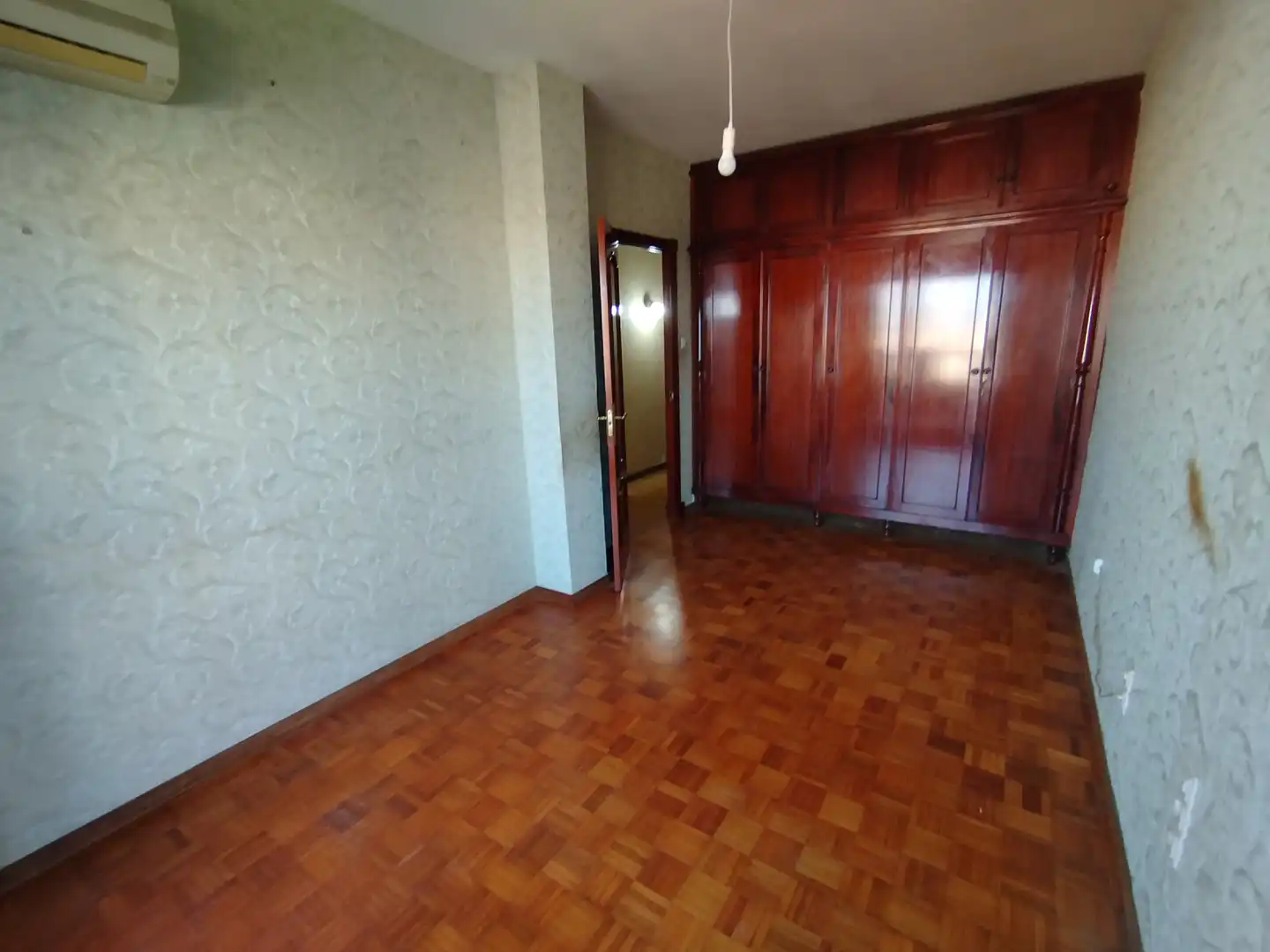 Bedroom of Flat for sale in Cádiz  with Air Conditioner, Terrace and Storage room
