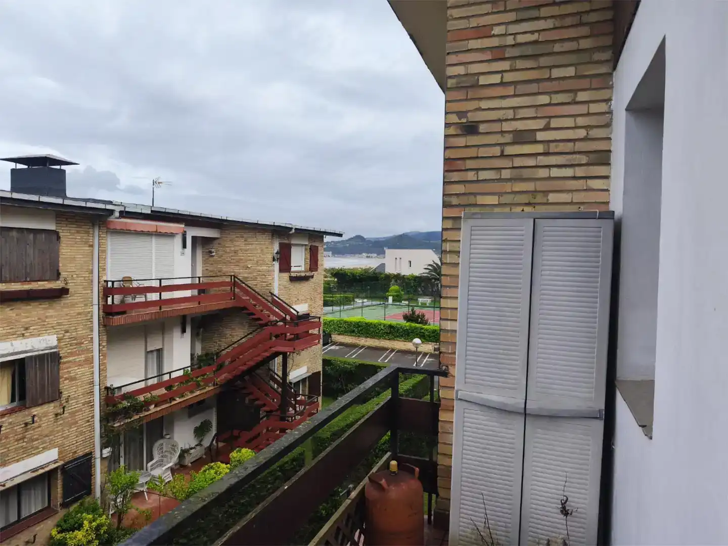Terrassa de Àtic en venda en Laredo amb Parquet i Moblat