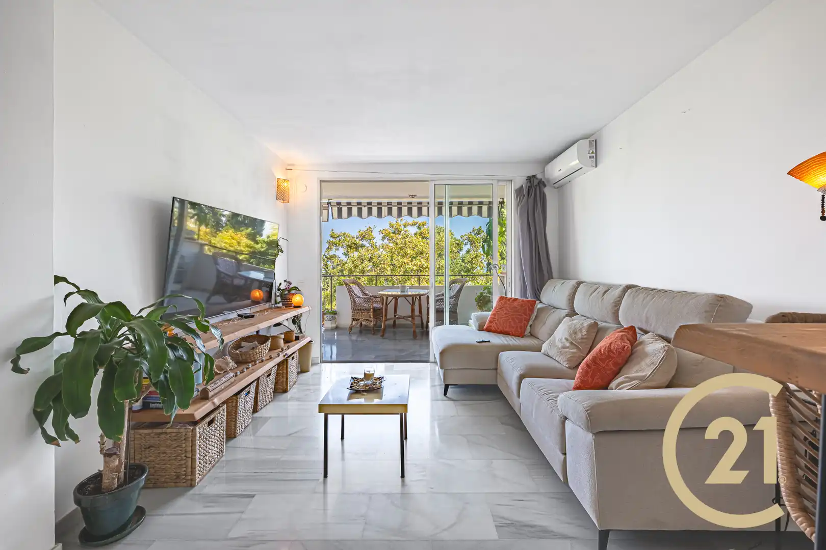 Sala de estar de Piso en venta en Marbella con Aire acondicionado y Terraza
