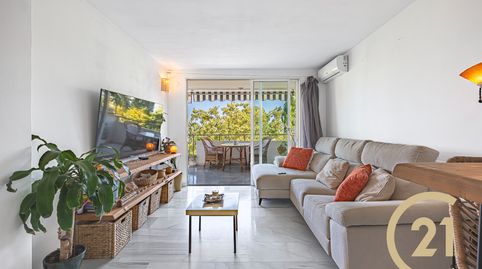 Foto 4 de Piso en venta en Avenida las Palmeras, 10, Huerta Belón - Calvario, Marbella
