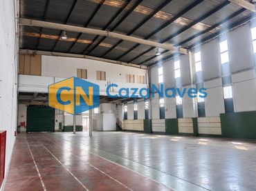 Industrial building to rent in Villaverde
